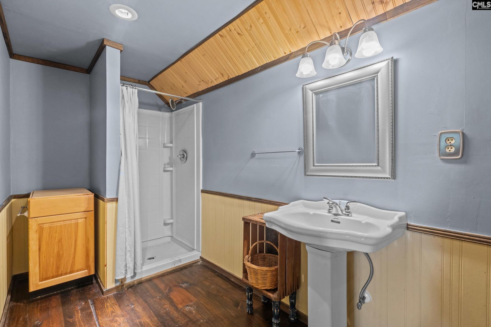 321 Windy Road Photo 31