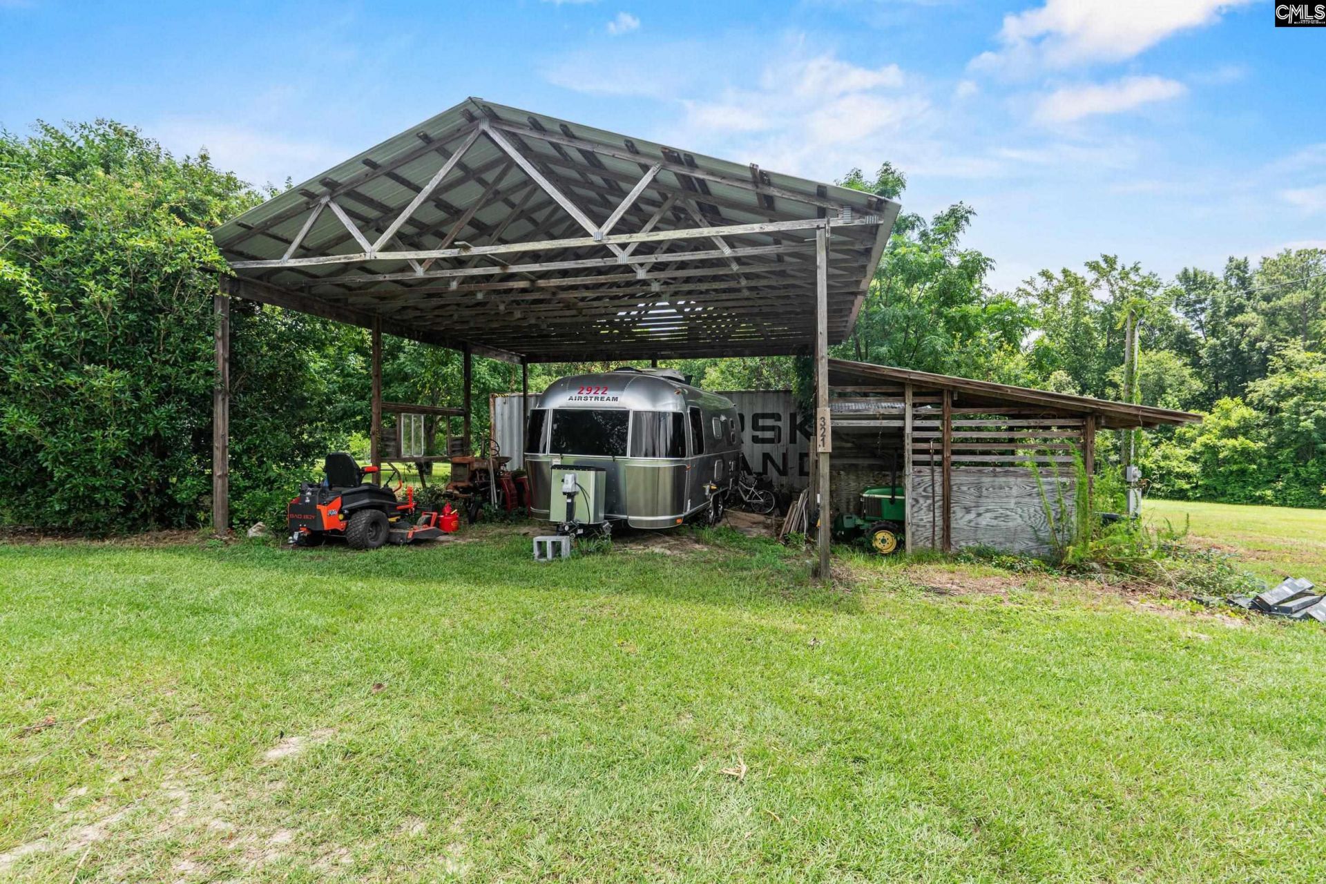 321 Windy Road Photo 37