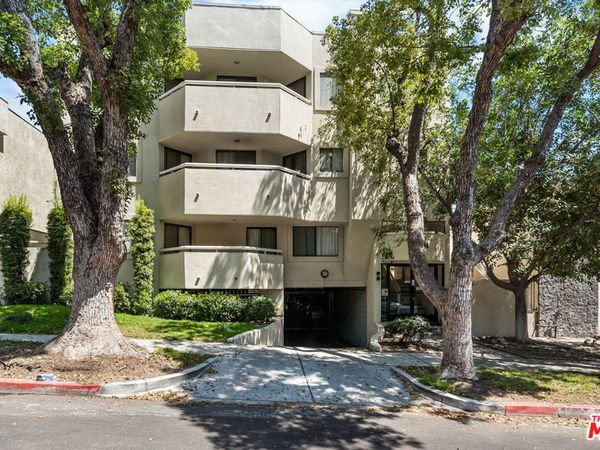 554 E San Jose Avenue, Unit 203, Burbank, CA 91501