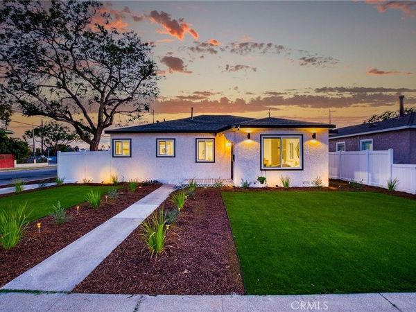 2801 Adriatic Avenue, Long Beach, CA 90810