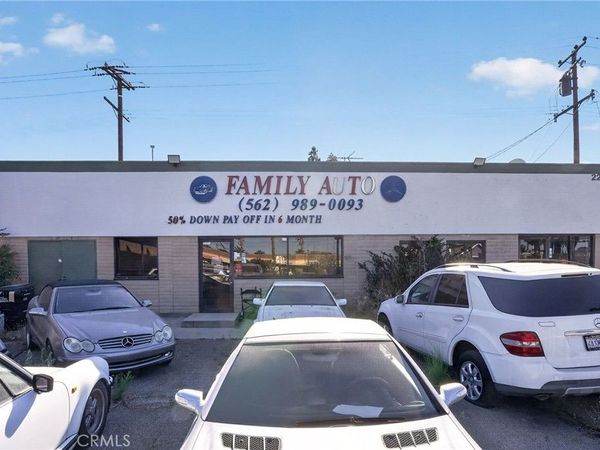 2211 Long Beach Boulevard, Long Beach, CA 90806