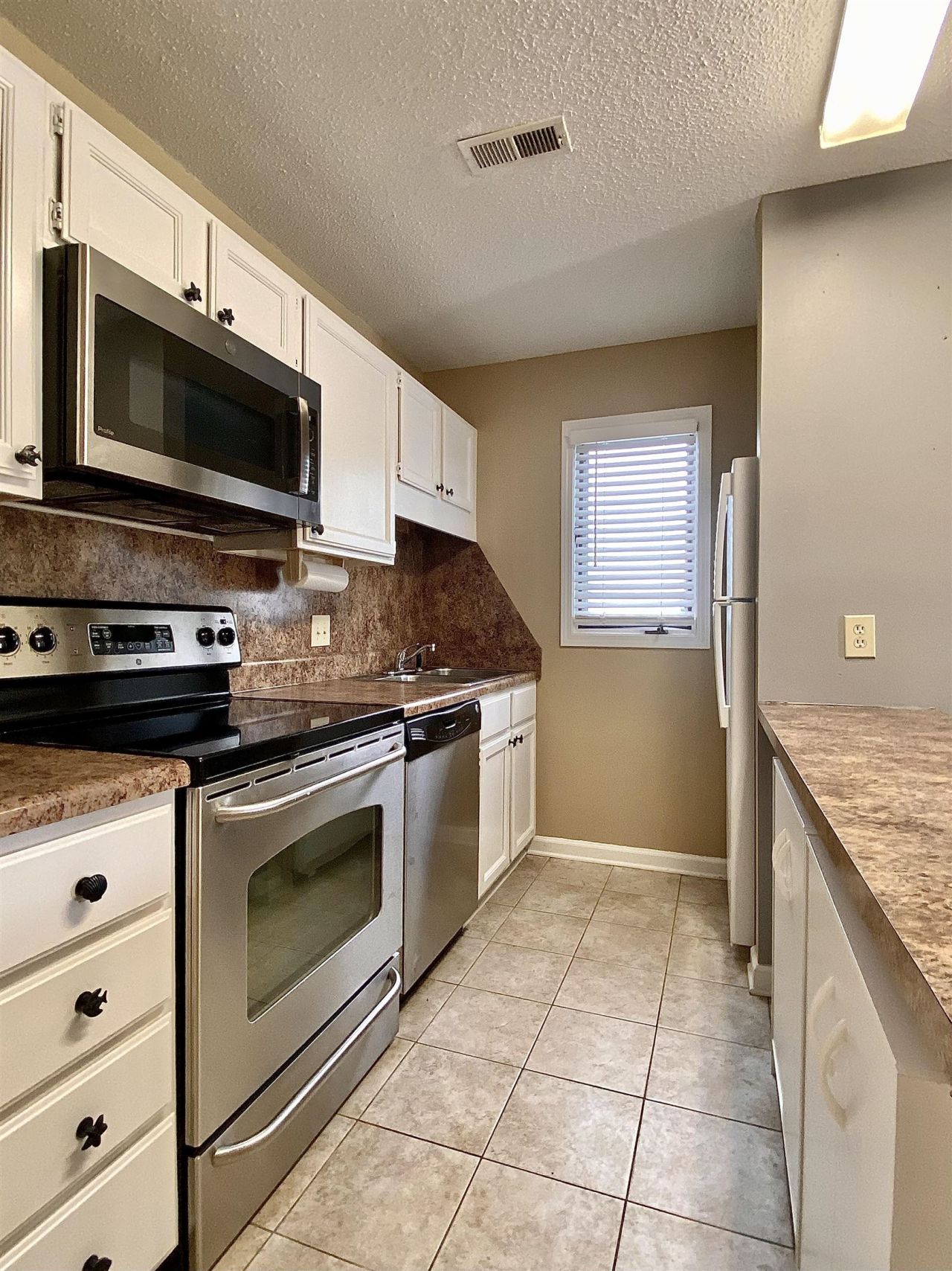 206 Double Eagle Dr. Photo 13