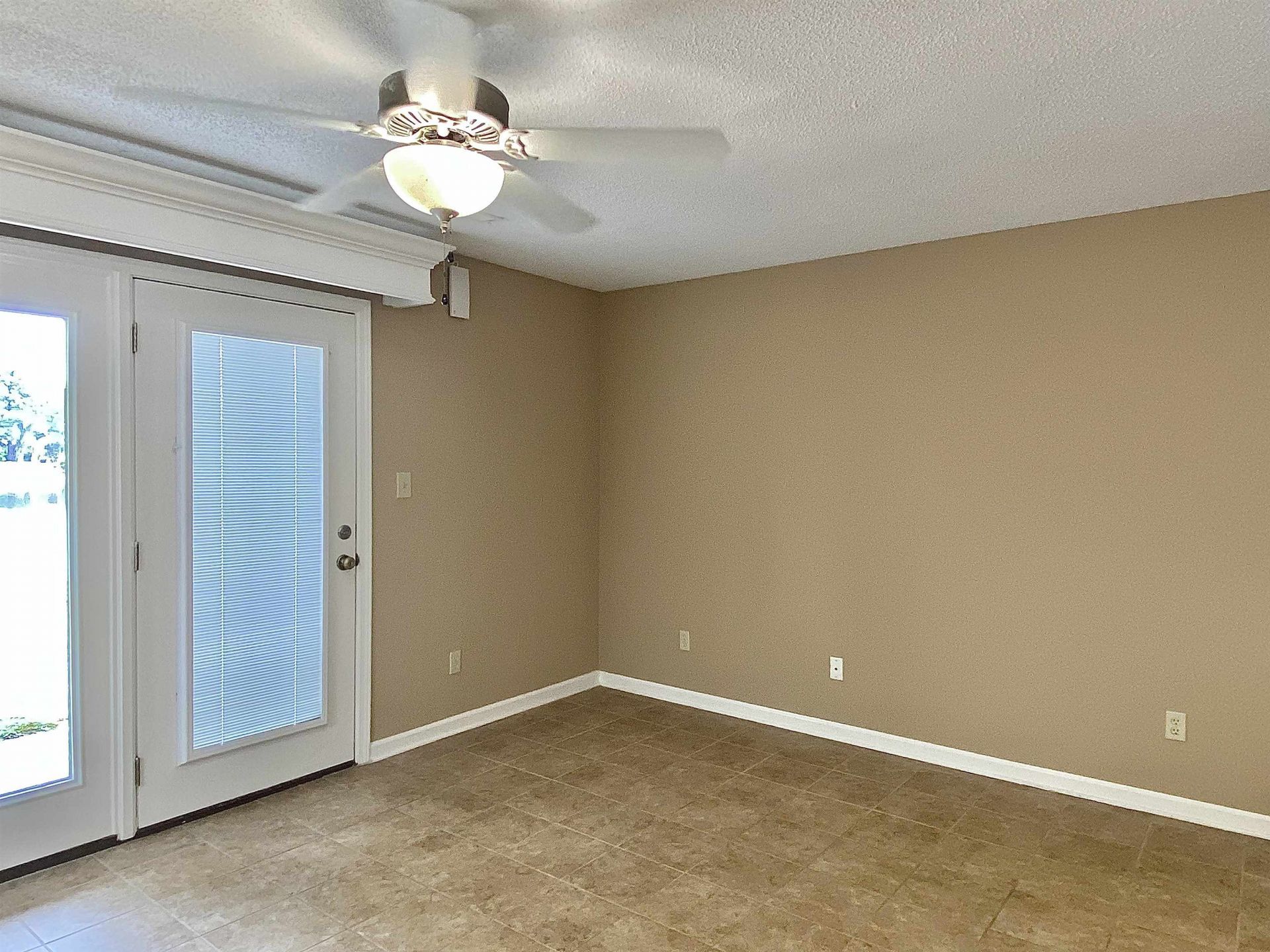 206 Double Eagle Dr. Photo 15