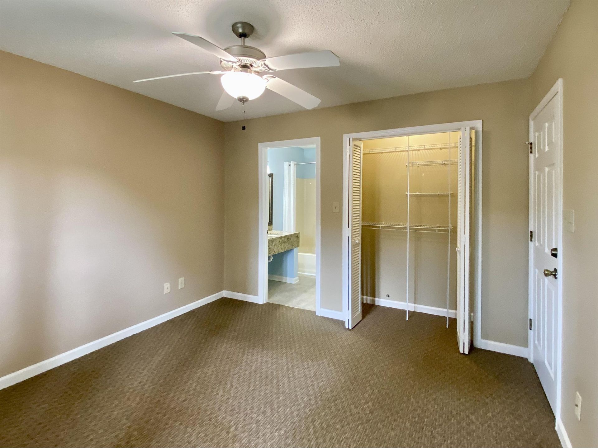 206 Double Eagle Dr. Photo 17