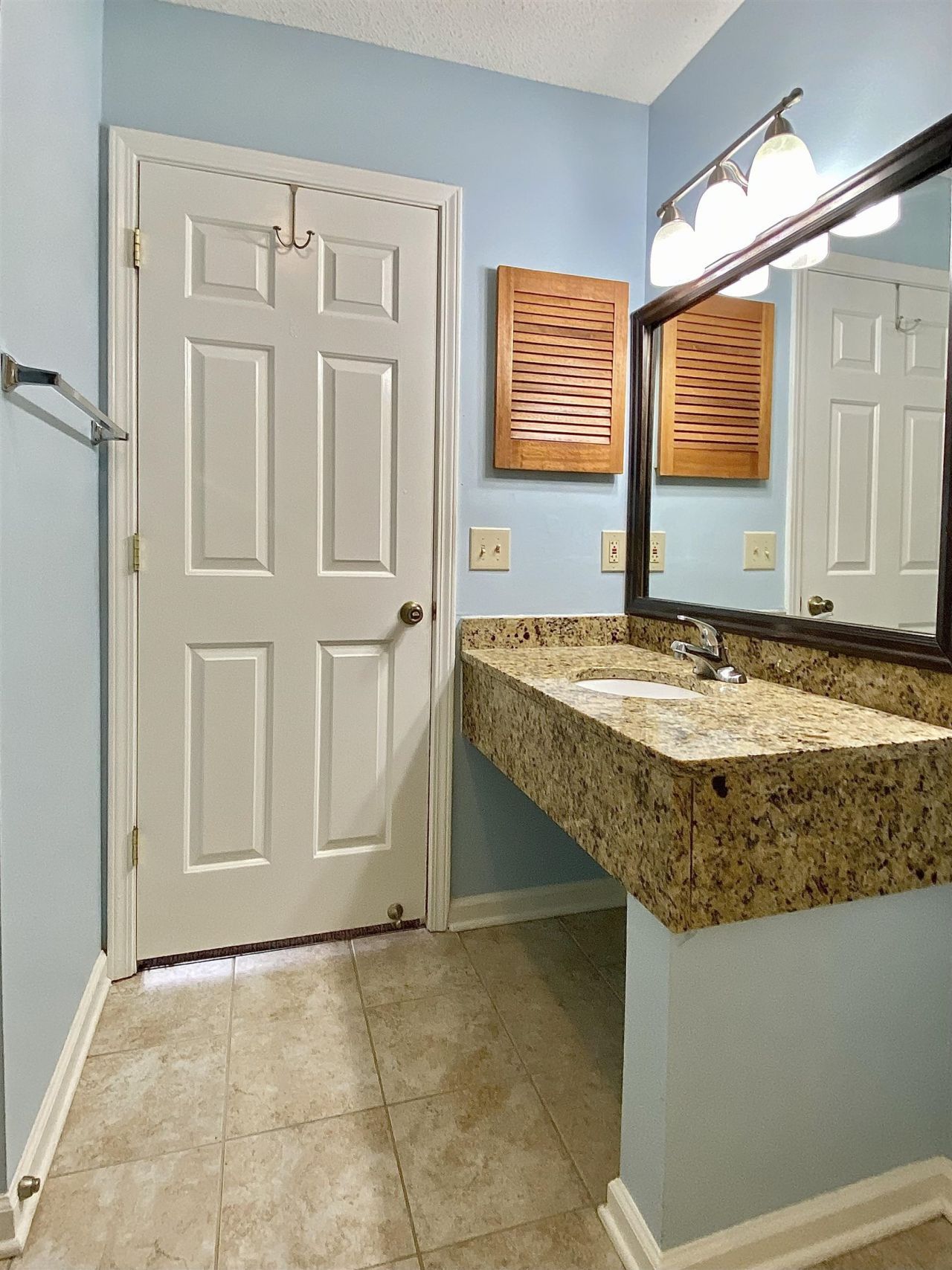 206 Double Eagle Dr. Photo 20