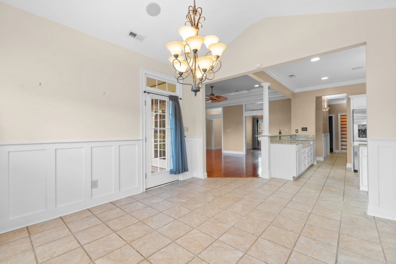 2793 Sanctuary Blvd.  Photo 12