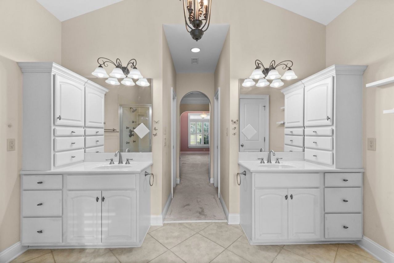 2793 Sanctuary Blvd.  Photo 15