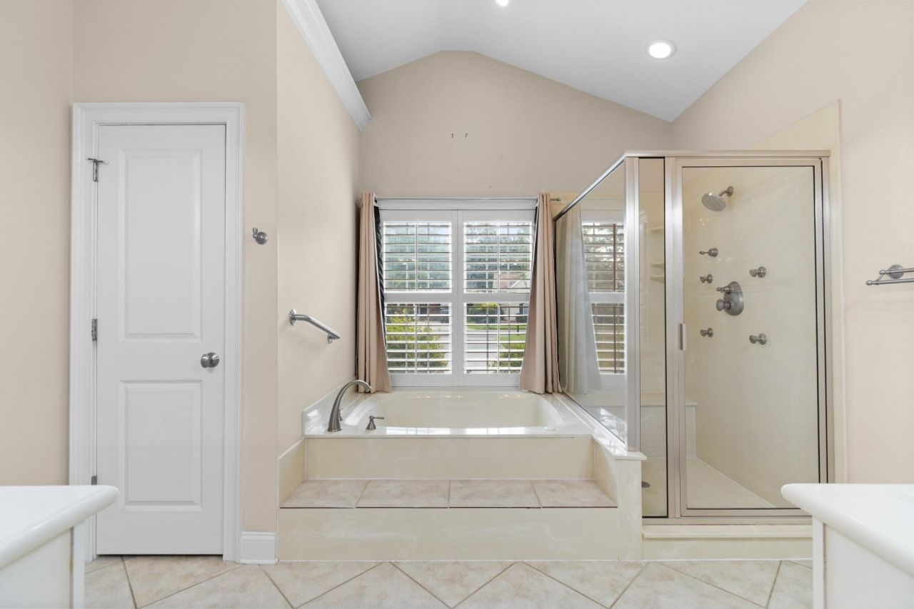 2793 Sanctuary Blvd.  Photo 16