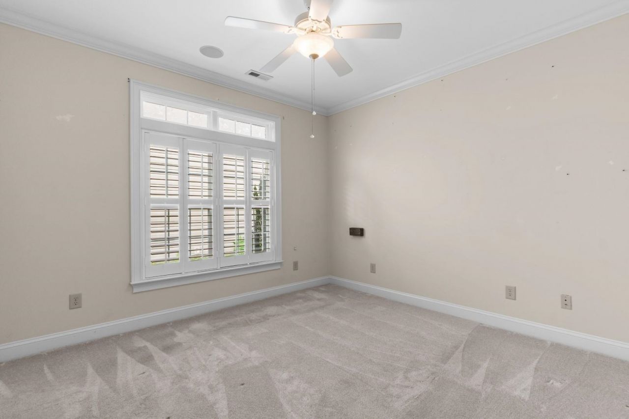 2793 Sanctuary Blvd.  Photo 17