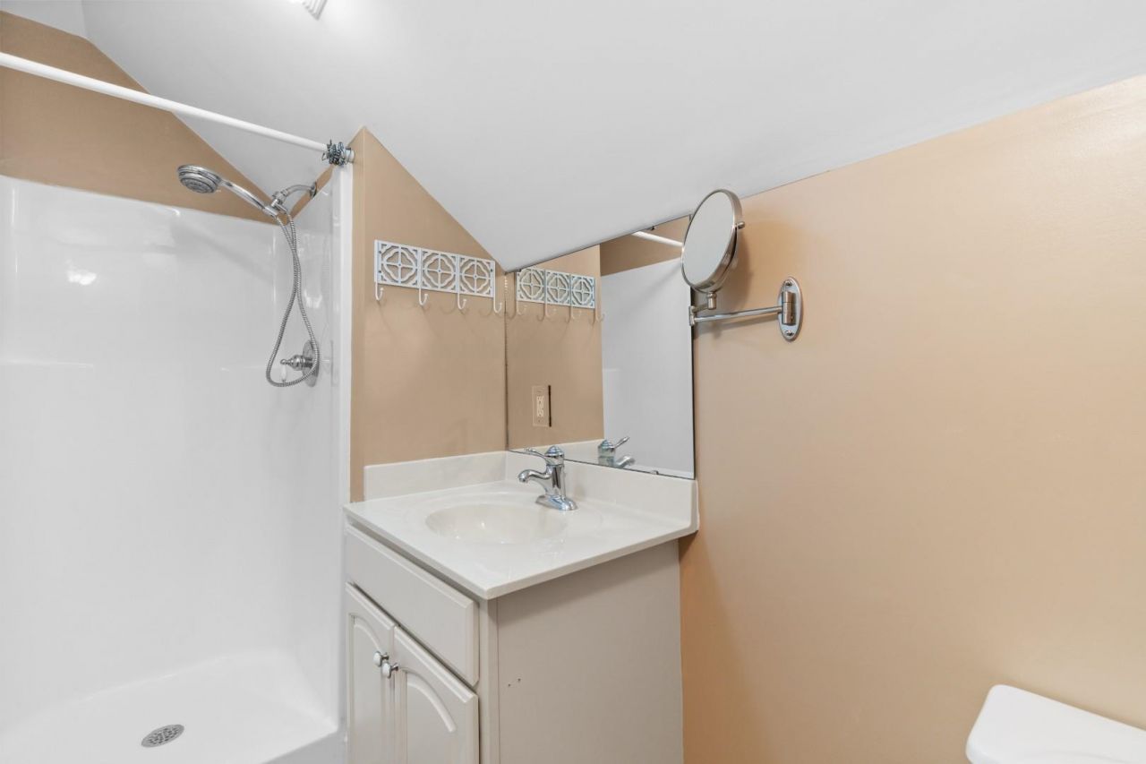 2793 Sanctuary Blvd.  Photo 24
