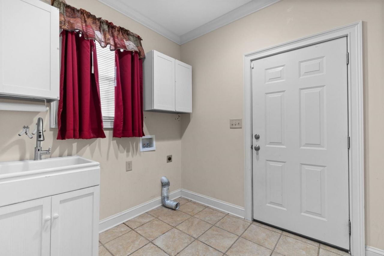 2793 Sanctuary Blvd.  Photo 25