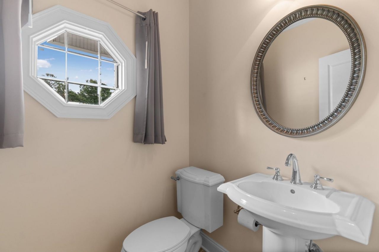 2793 Sanctuary Blvd.  Photo 26