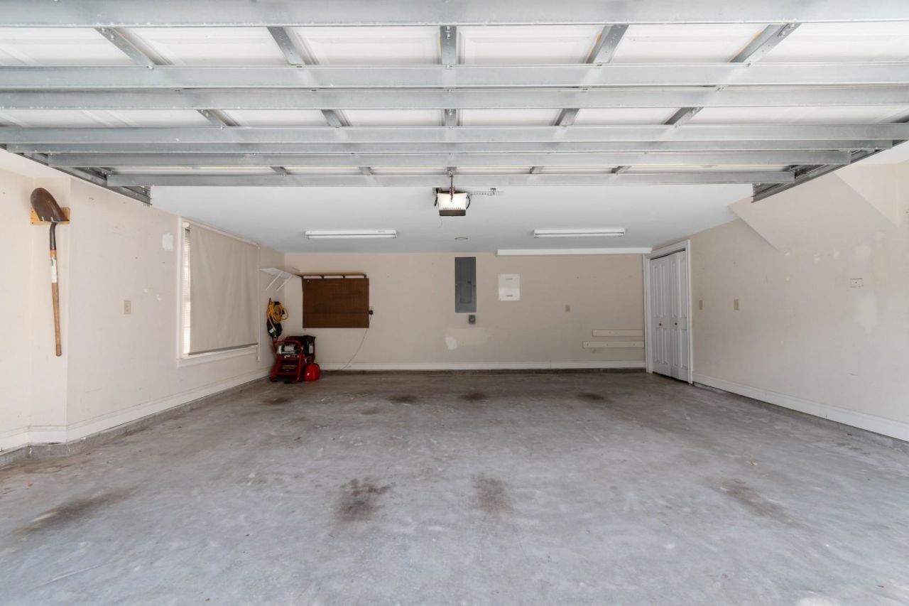 2793 Sanctuary Blvd.  Photo 27