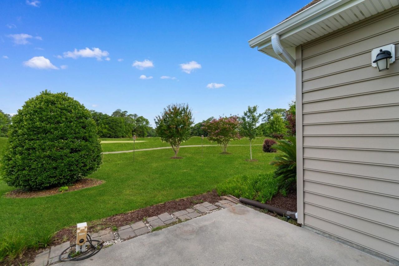 2793 Sanctuary Blvd.  Photo 29
