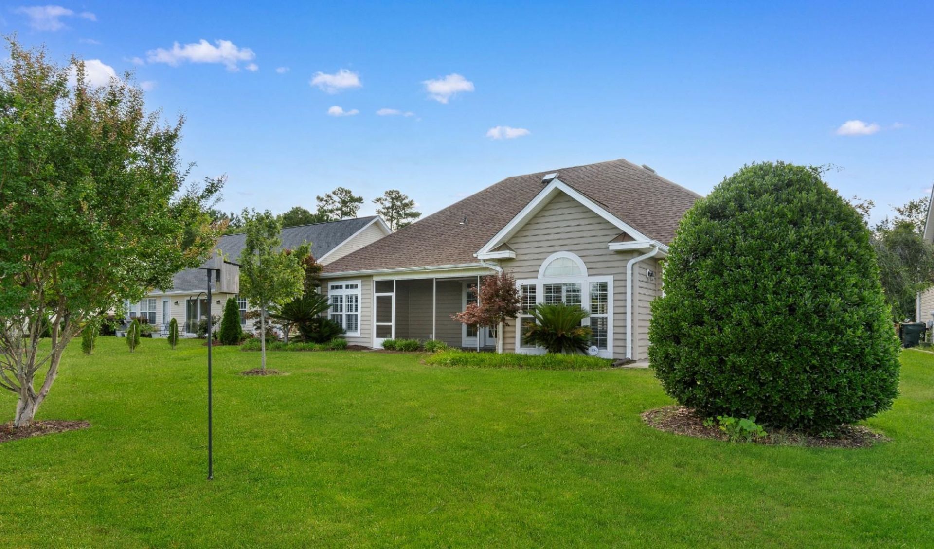 2793 Sanctuary Blvd.  Photo 30