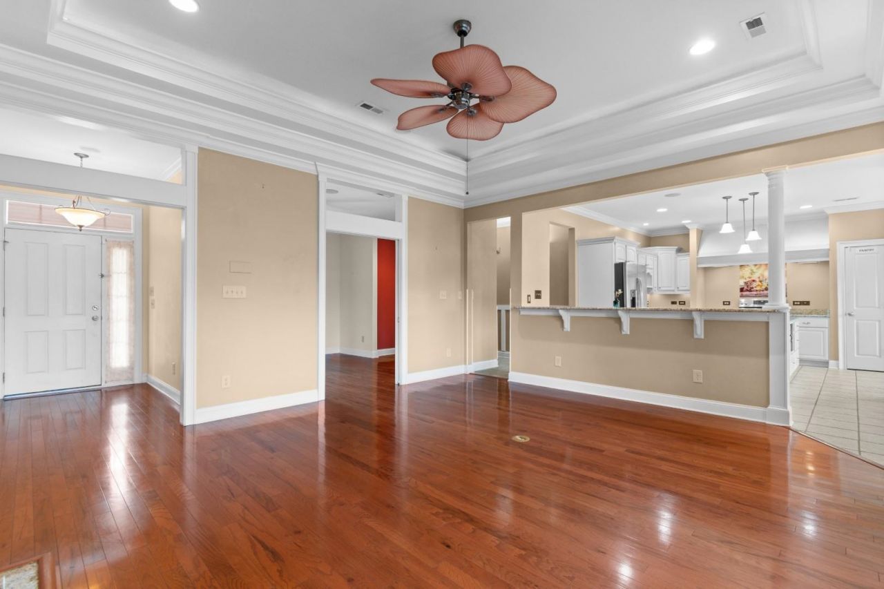 2793 Sanctuary Blvd.  Photo 8