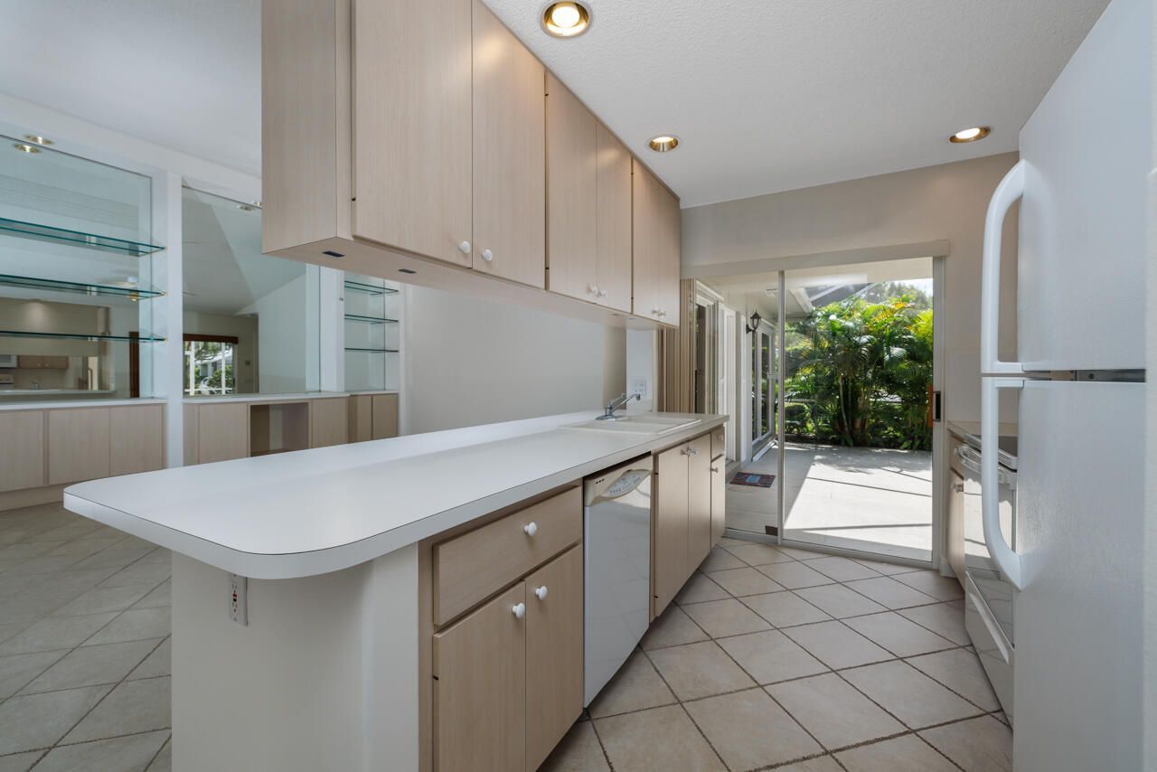 1560 SW Waterfall Boulevard, Palm City, FL 34990 Photo