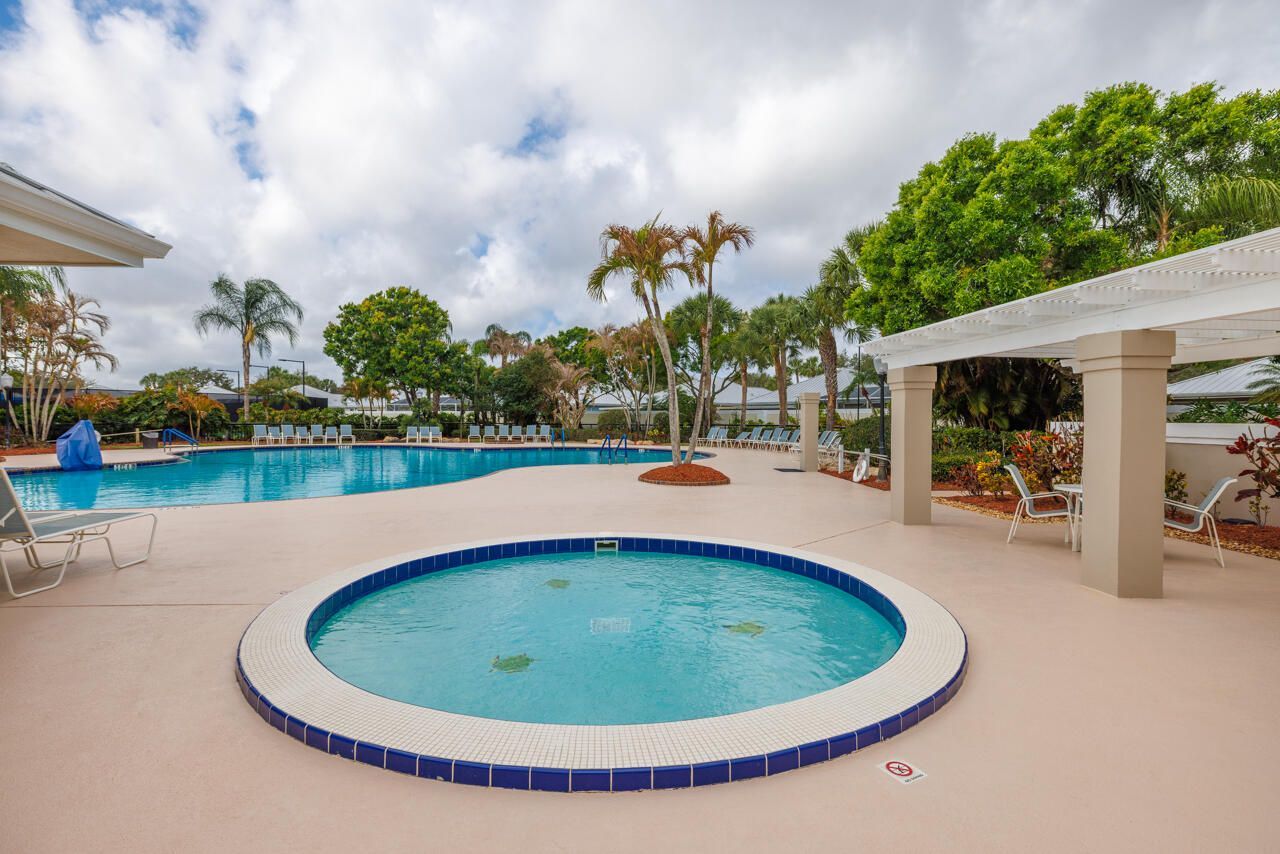1560 SW Waterfall Boulevard, Palm City, FL 34990 Photo