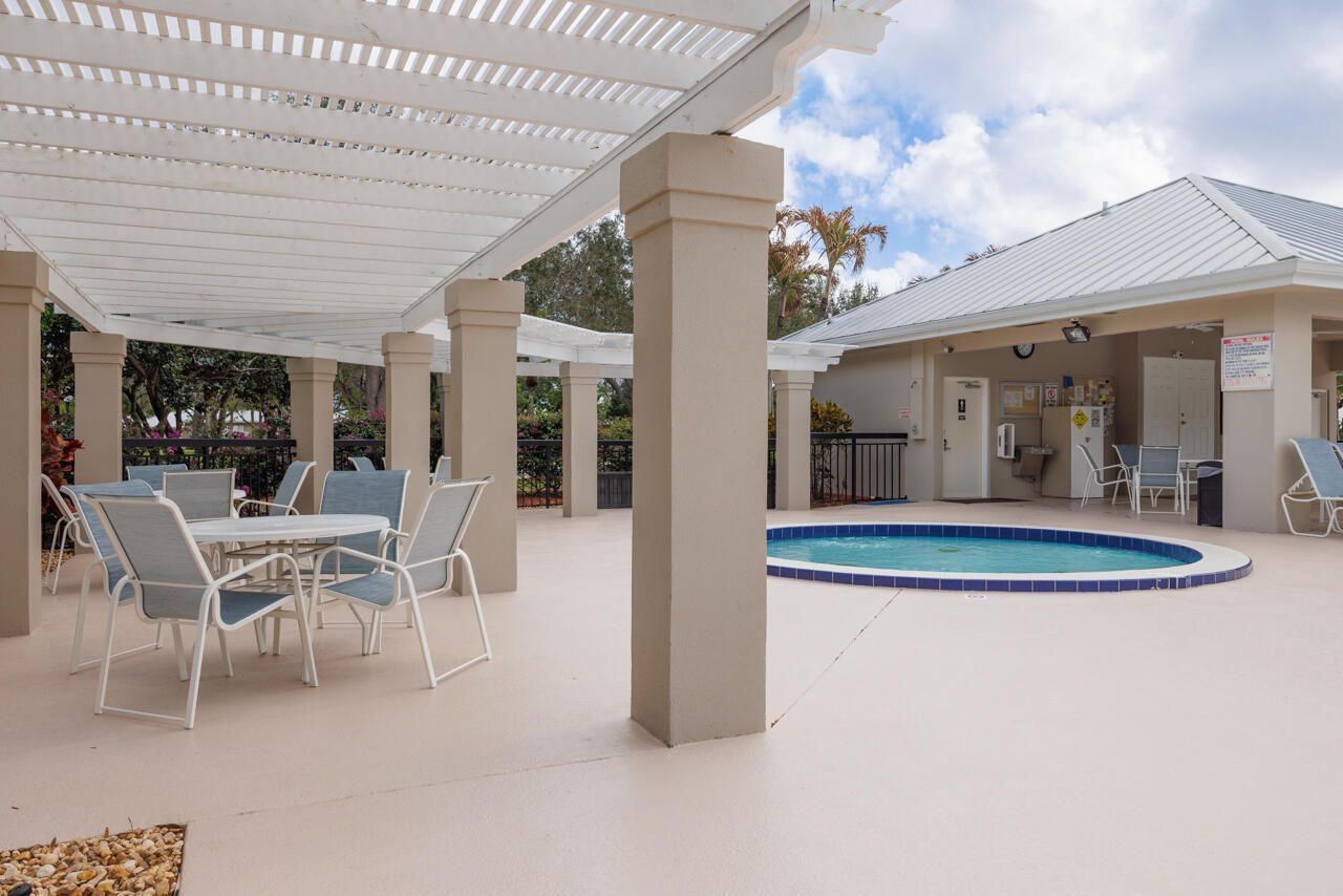 1560 SW Waterfall Boulevard, Palm City, FL 34990 Photo