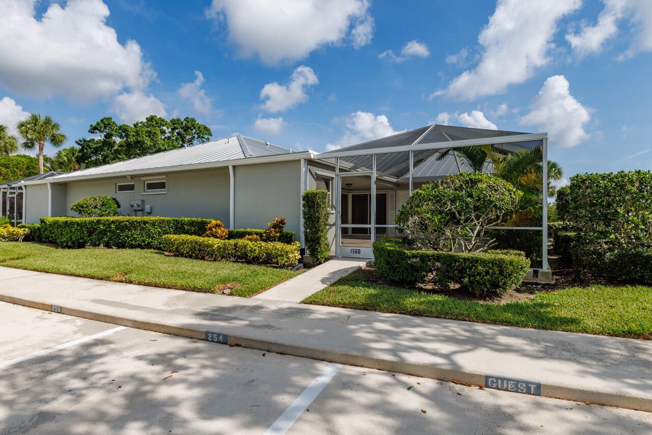 1560 SW Waterfall Boulevard, Palm City, FL 34990 Photo