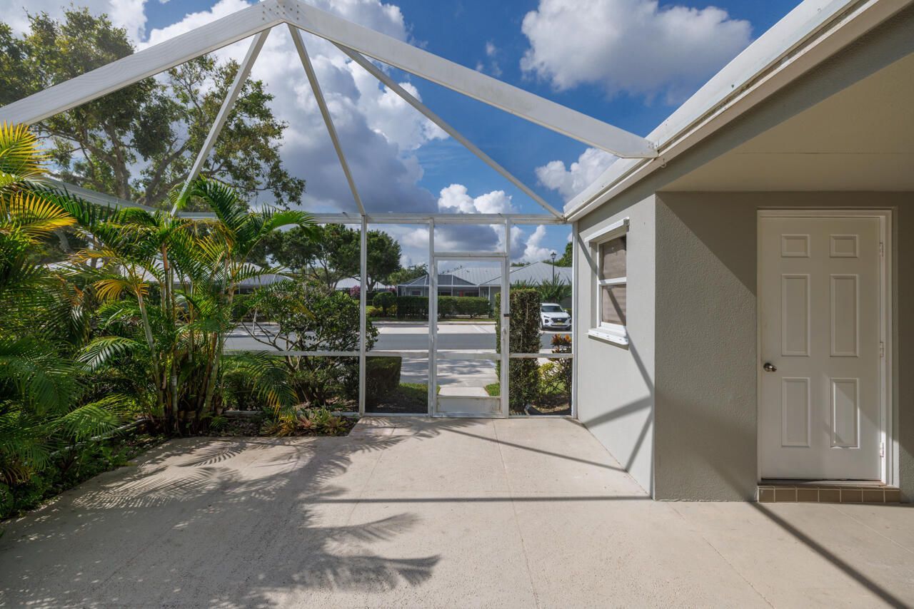 1560 SW Waterfall Boulevard, Palm City, FL 34990 Photo