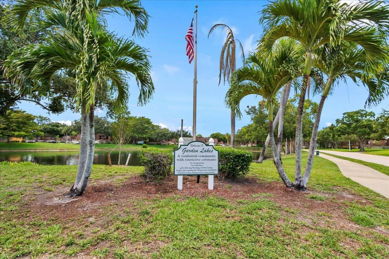 2108 21st Lane, Palm Beach Gardens, FL 33418 Photo