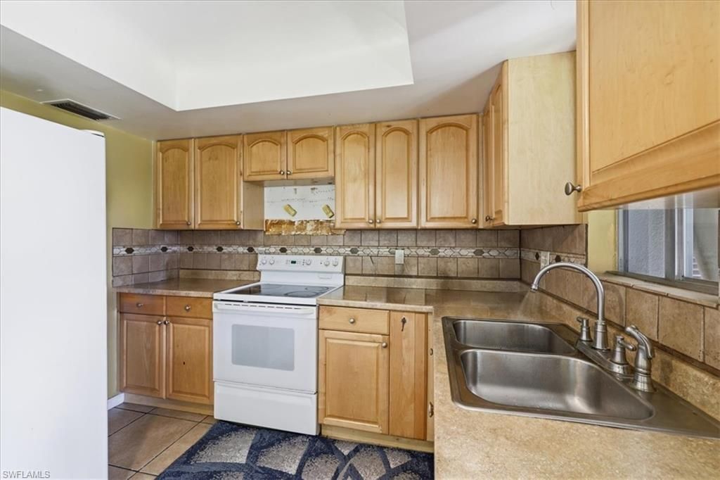 347 Joel Blvd , Unit 203, Lehigh Acres, FL 33936 Photo