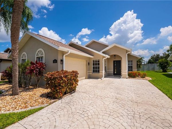 3718 SABAL SPRINGS BLVD , NORTH FORT MYERS, FL 33917