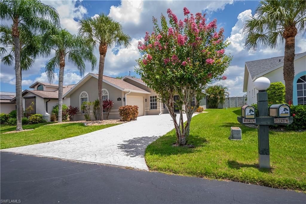 3718 Sabal Springs Blvd, North Fort Myers, FL 33917 Photo