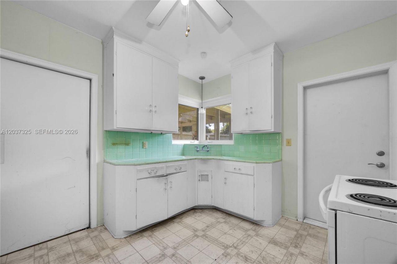 28 NW 100th St, Miami Shores, FL 33150 Photo