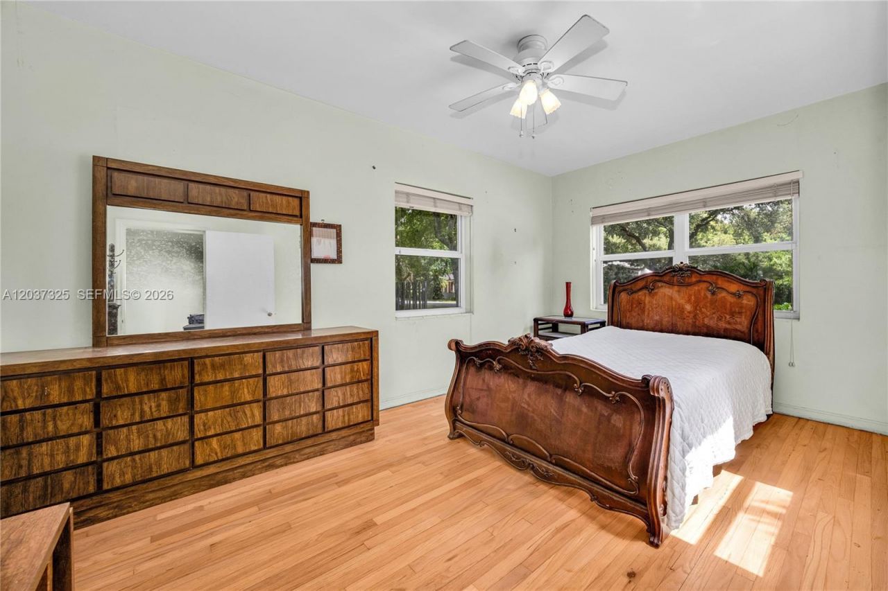 28 NW 100th St, Miami Shores, FL 33150 Photo