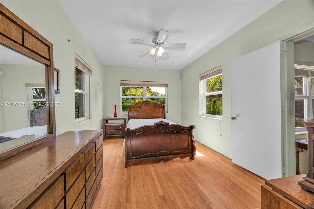 28 NW 100th St, Miami Shores, FL 33150 Photo