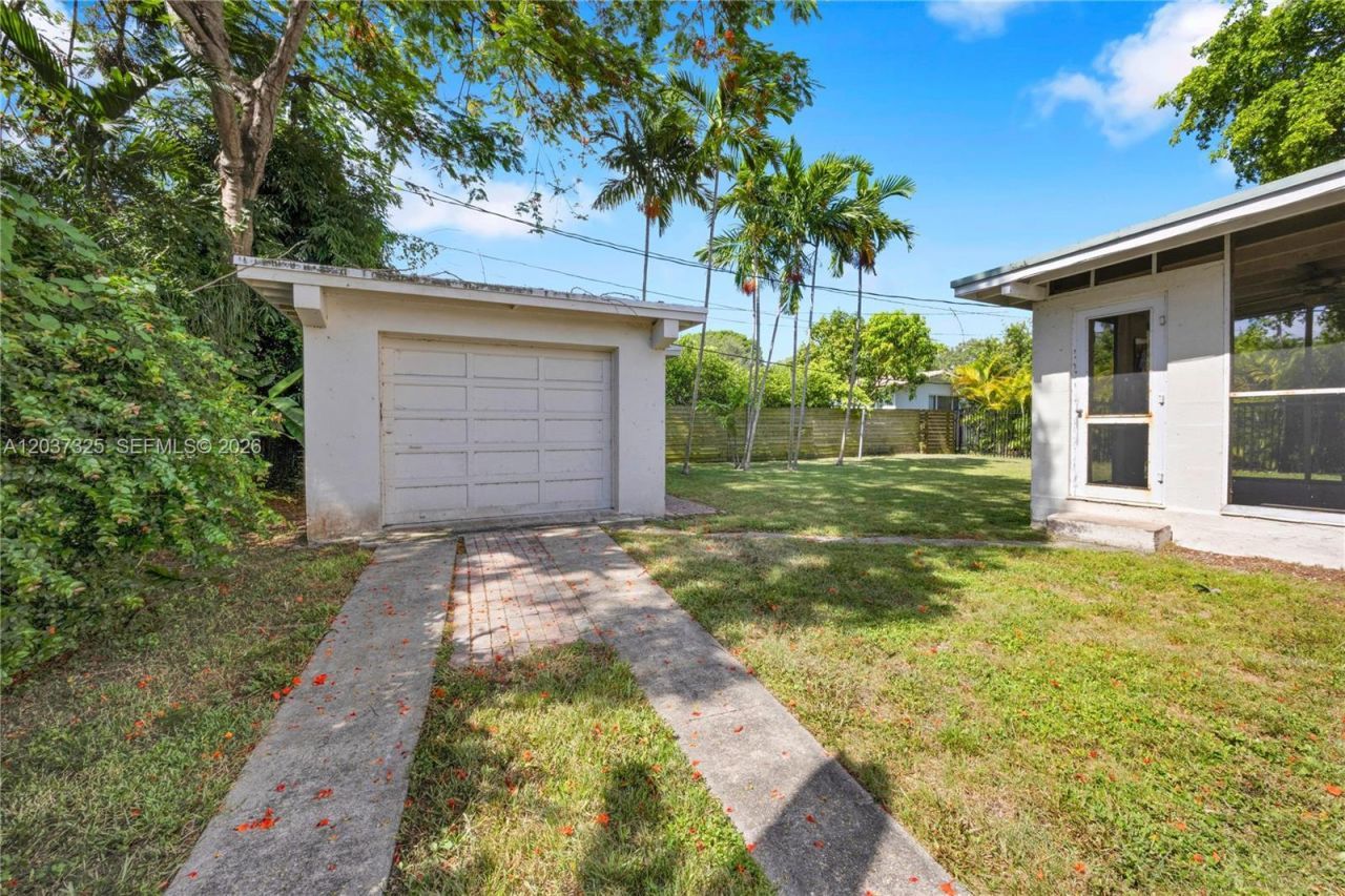 28 NW 100th St, Miami Shores, FL 33150 Photo