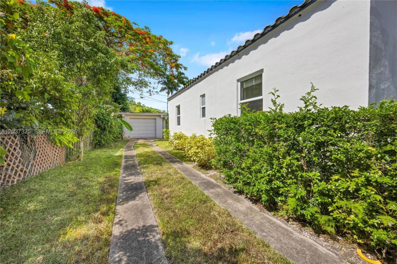 28 NW 100th St, Miami Shores, FL 33150 Photo