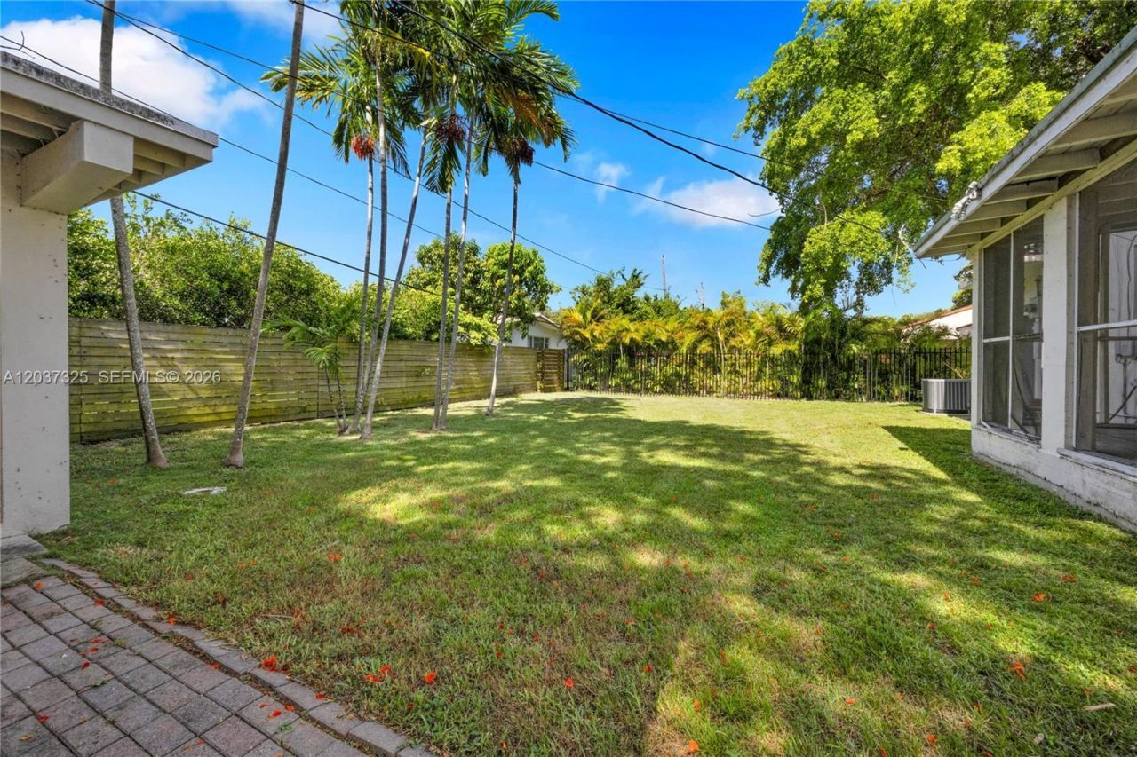 28 NW 100th St, Miami Shores, FL 33150 Photo