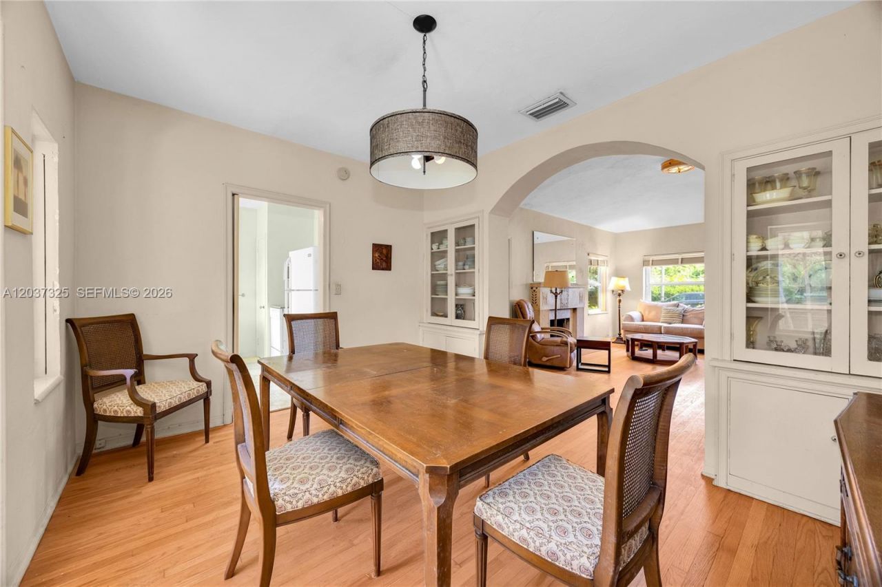 28 NW 100th St, Miami Shores, FL 33150 Photo