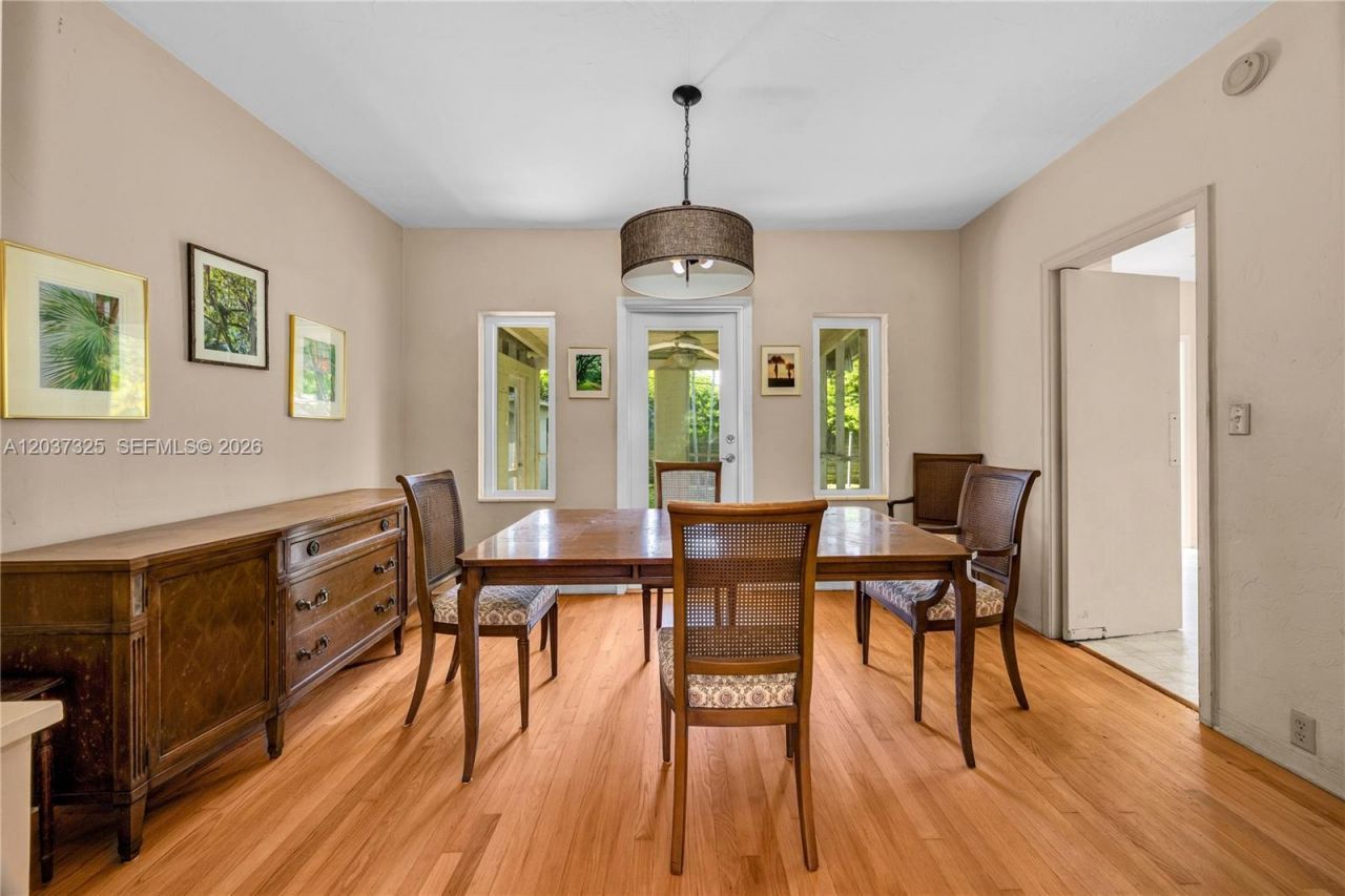 28 NW 100th St, Miami Shores, FL 33150 Photo