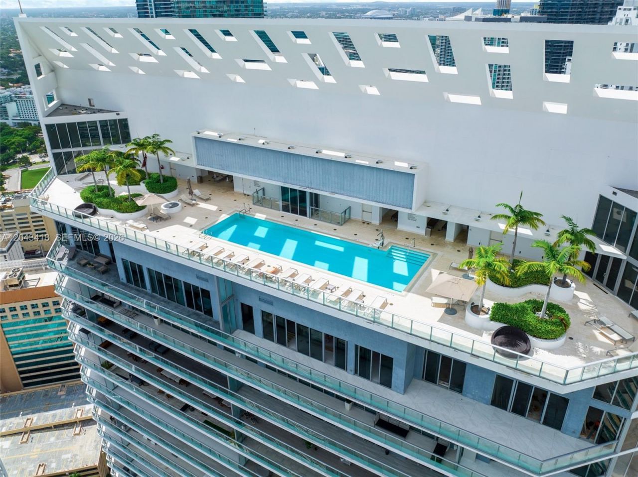 1300 Brickell Bay Dr , Unit 1806, Miami, FL 33131 Photo