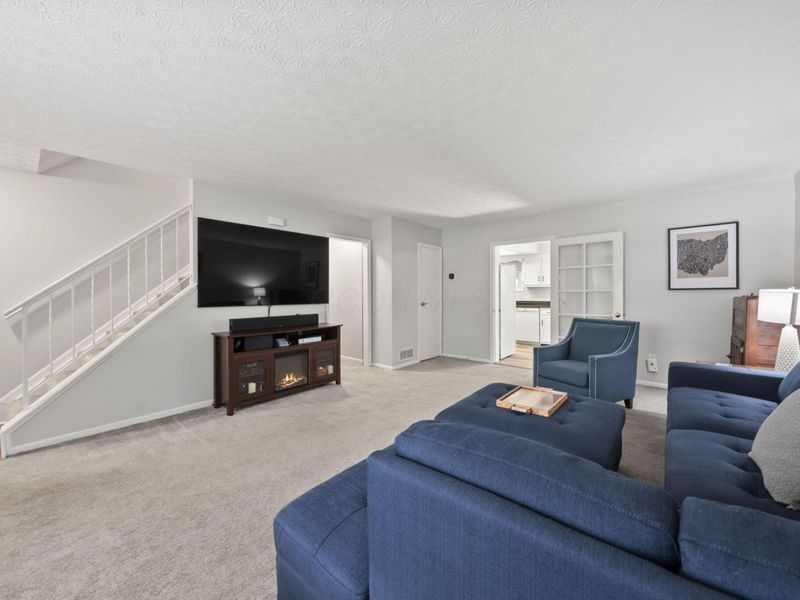 5376 Tartan Lane, Unit 32, Columbus, OH 43235 Photo 8