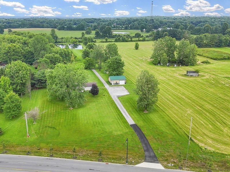 3082 Mink Street NW, Johnstown, OH 43031 Photo 2