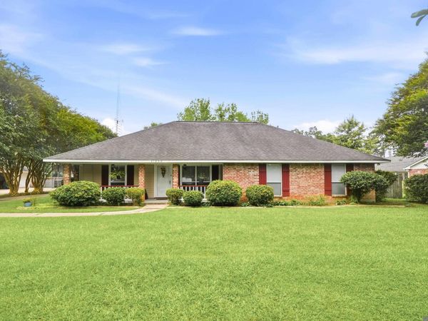 31830 Myers Rd, Denham Springs, LA 70726