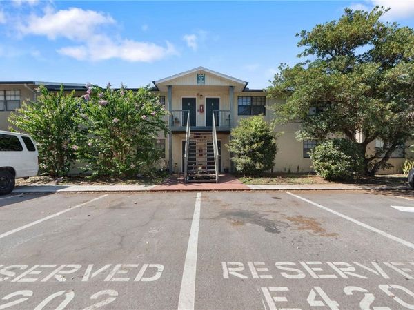 204 PINE TULIP COURT , Unit 201, TAMPA, FL 33612