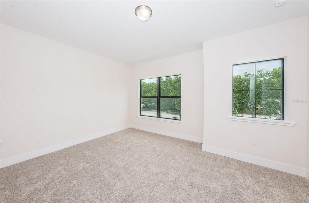 5964 Central Avenue, New Port Richey, FL 34653 Photo