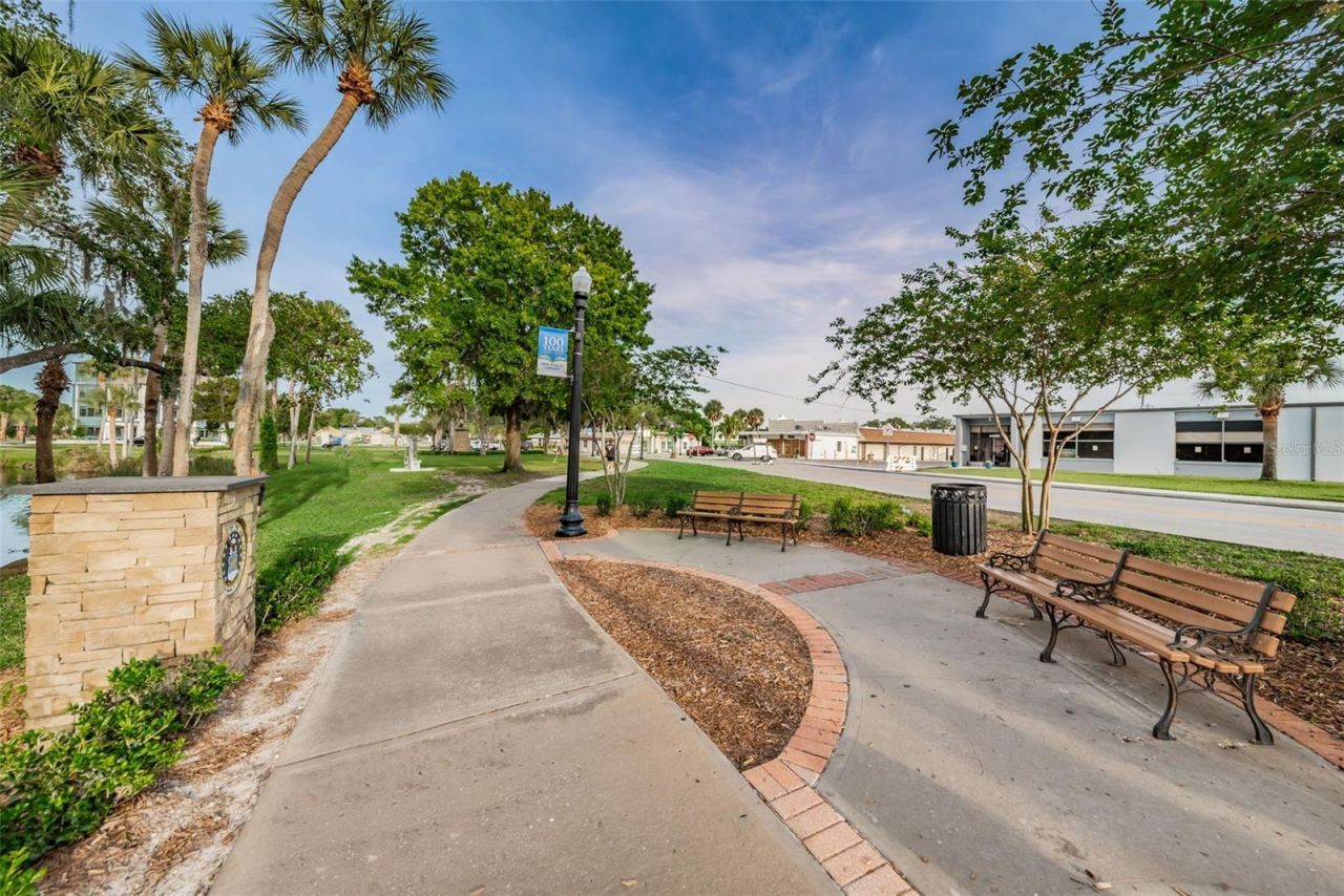 5964 Central Avenue, New Port Richey, FL 34653 Photo