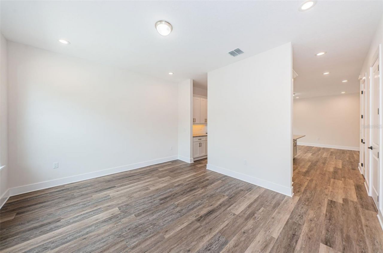 5972 Central Avenue, New Port Richey, FL 34653 Photo