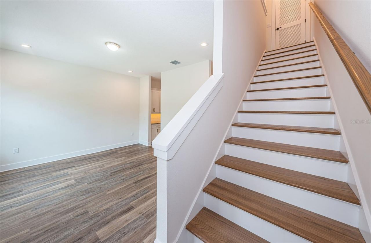 5972 Central Avenue, New Port Richey, FL 34653 Photo