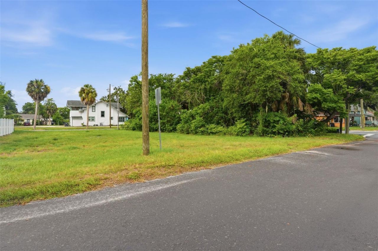 5972 Central Avenue , New Port Richey, FL 34653 Photo