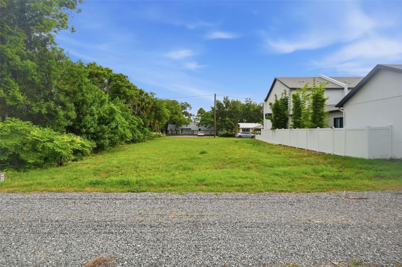 5972 Central Avenue , New Port Richey, FL 34653 Photo