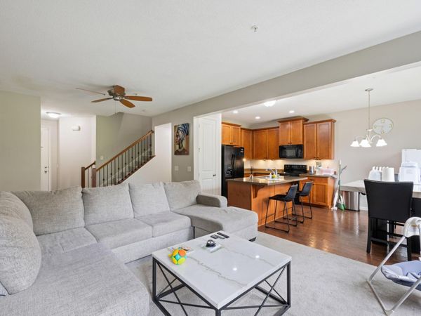 3105 Countryside Bay, Unit C, Woodbury, MN 55129