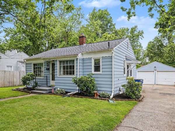1231 Bronx Avenue, Kalamazoo, MI 49048